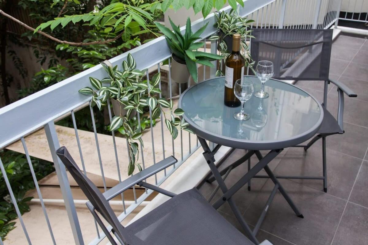 Elegant Urban Escape 1 Bd Apt In Kolonaki Apartment Athens Ngoại thất bức ảnh