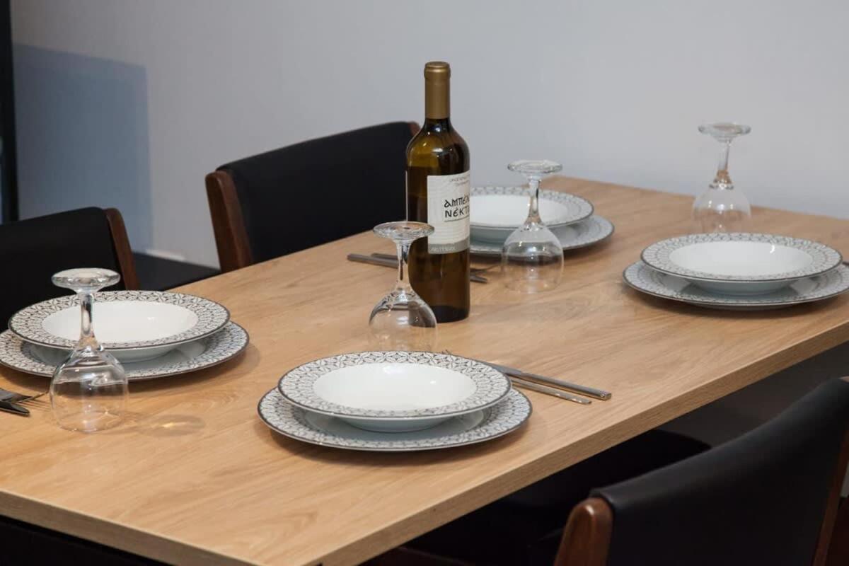 Elegant Urban Escape 1 Bd Apt In Kolonaki Apartment Athens Ngoại thất bức ảnh